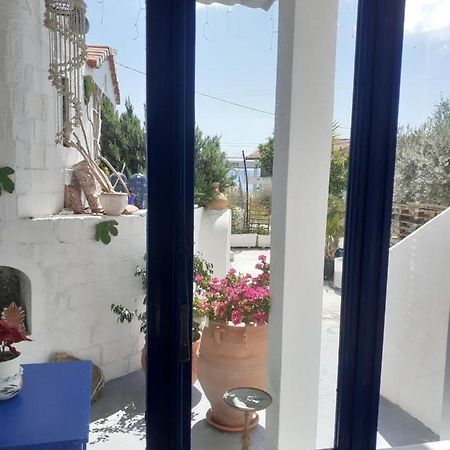 Blue On The Beach Poros Town المظهر الخارجي الصورة